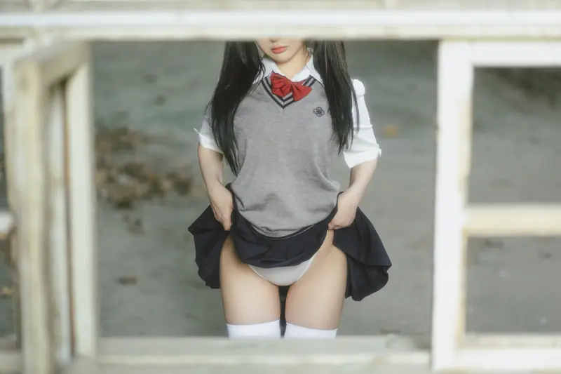 桜井宁宁 NO.054 废墟jk – 015.webp